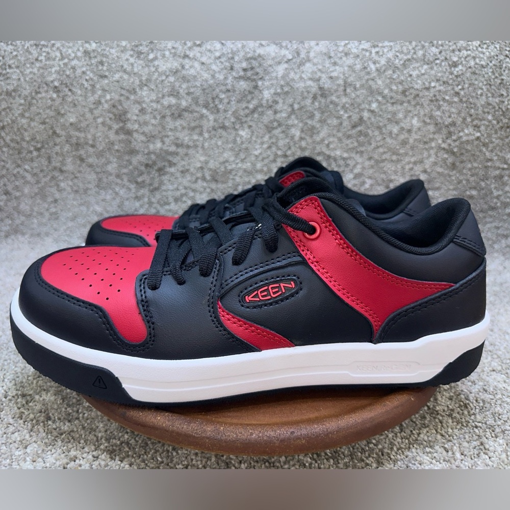 Keen Men's Overton Work Shoe (Carbon Toe) 10.5 Men’s Shoes New